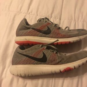 Boys Nike Flex shoes